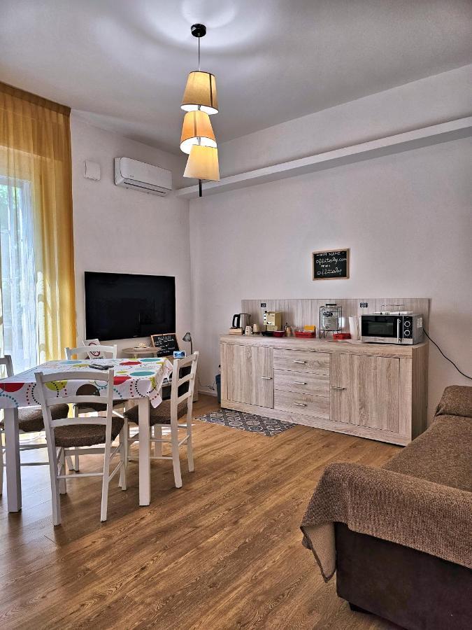 La Ca' Bianca Affittaly Apartments Кастеназо Экстерьер фото