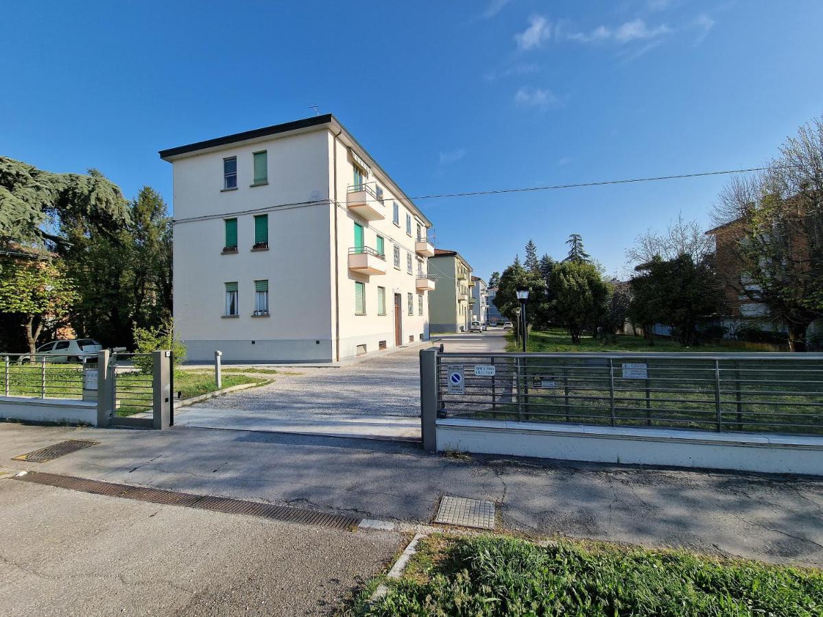 La Ca' Bianca Affittaly Apartments Кастеназо Экстерьер фото