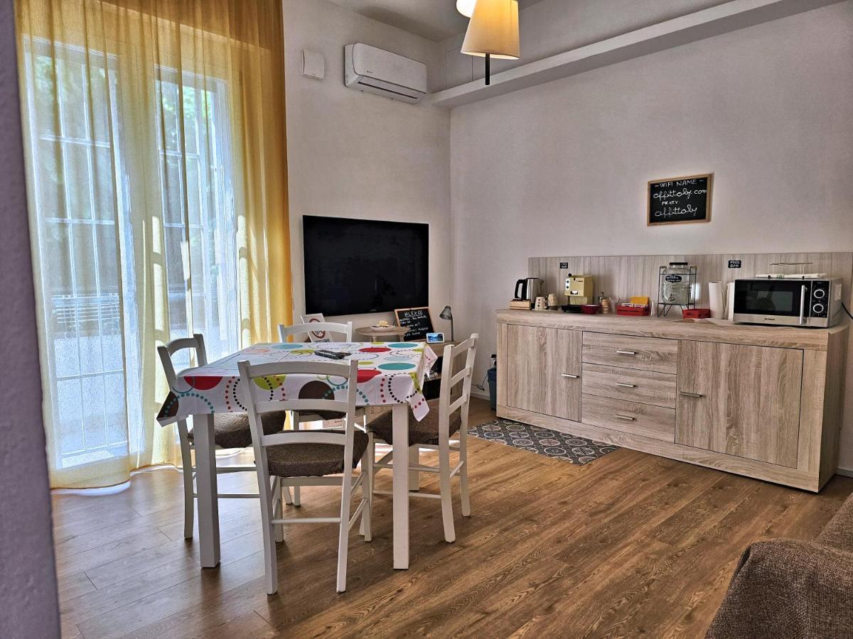 La Ca' Bianca Affittaly Apartments Кастеназо Экстерьер фото